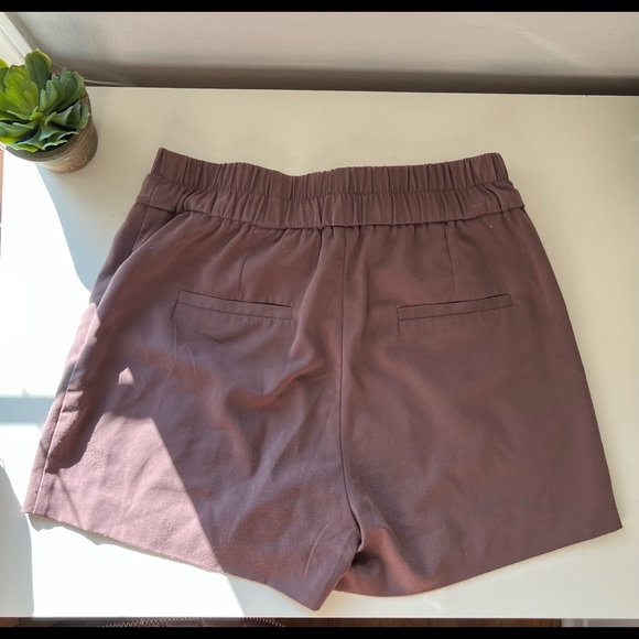 Lounge-y shorts - Picture 3 of 5